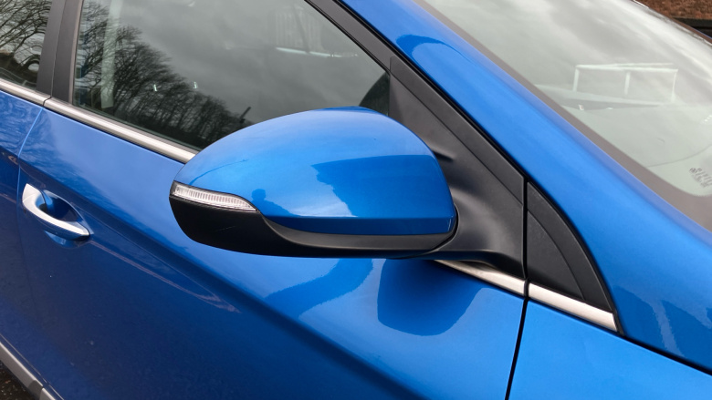 Hyundai IONIQ 1.6 GDi Plug-in Hybrid Premium 5dr DCT Hatchback